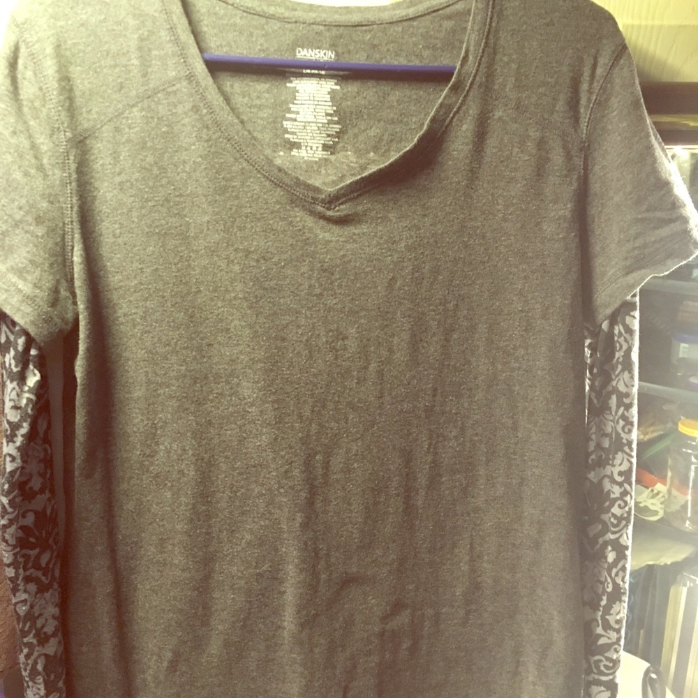 Grey long sleeve tee